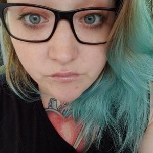 Meet your Posher, Ariana